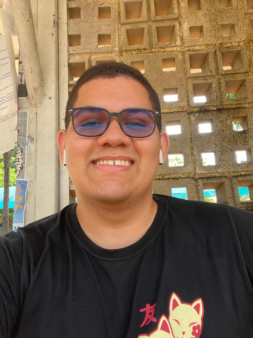 8729-Lucas José