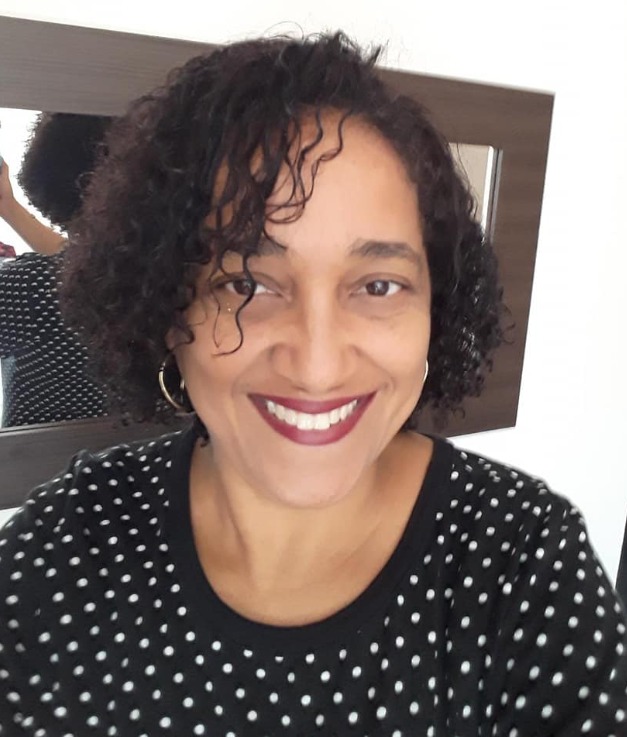 8360-Márcia Cristina Barretos Fernandes de Abreu