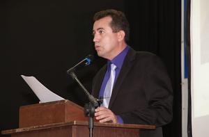 3696-Professor Dr. Eduardo Simões Silva