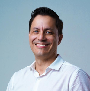 8423-Daniel Iglesias de Carvalho