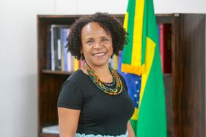 8659-ANA LUCIA PEREIRA