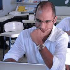 8897-Prof. Dr. Ubiratan Francisco de Oliveira