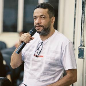 8904-Prof. Dr. Fernando de Morais