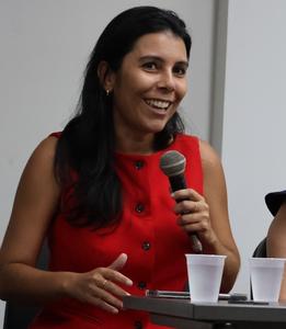 9027-Ingrid Assis